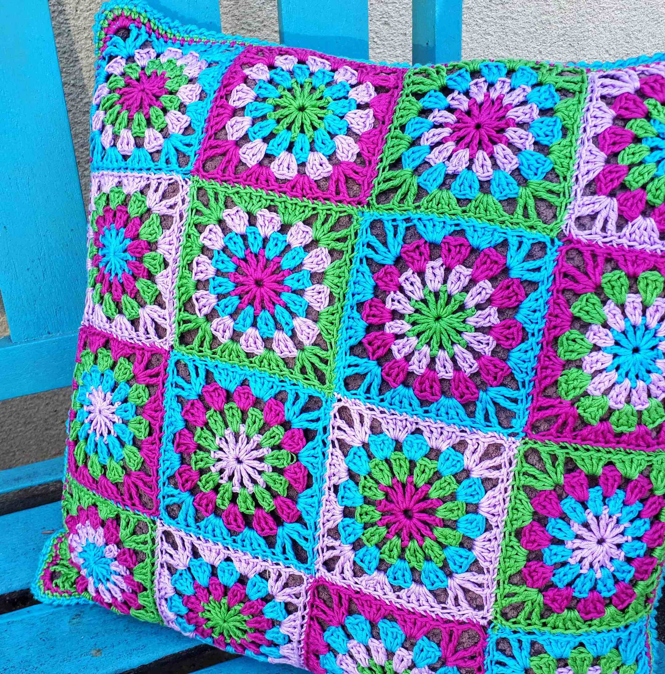 granny-square-crochet-pillow