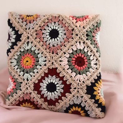 granny-square-crochet-pillow