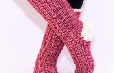best-examples-of-knitted-knee-high-socks-patterns