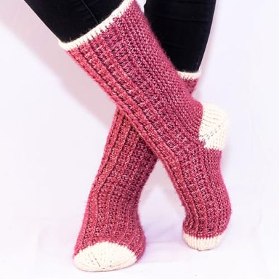 best-examples-of-knitted-knee-high-socks-patterns