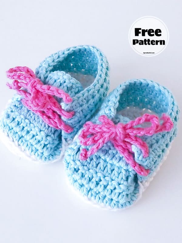 15+ Lovely Free Crochet Patterns For Baby Booties