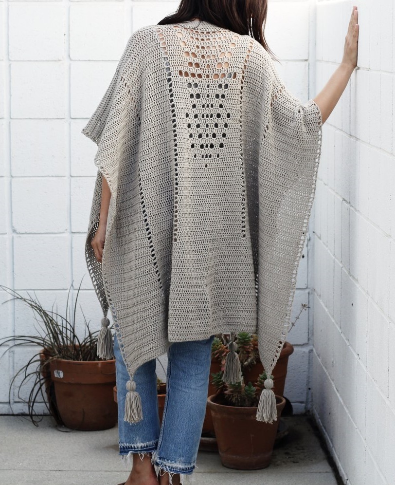 10-free-crochet-poncho-patterns-for-autumn-2021