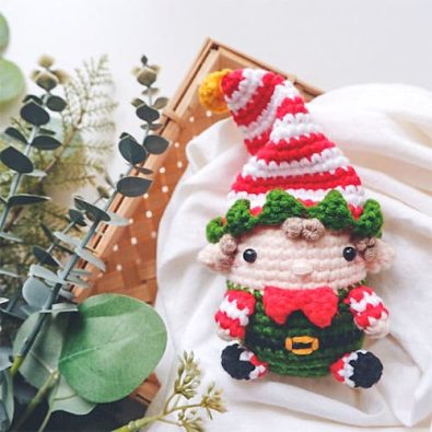 christmas-elf-amigurumi-doll-free-pdf-pattern