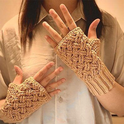 cross-weaves-free-crochet-pattern-fingerless-goves