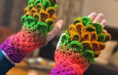 fingerless-crochet-dragon-floves-free-pattern-pdf