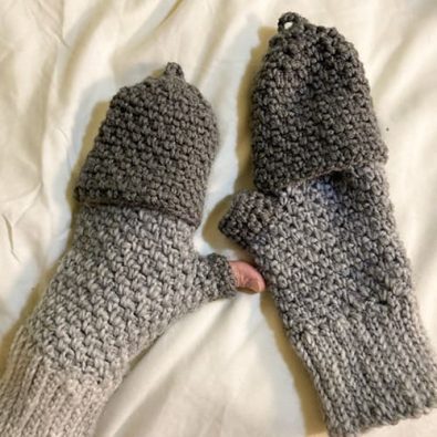 gloves-free-crochet-moss-stitch-pattern
