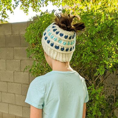 messy-bun-free-crochet-beanie-pattern