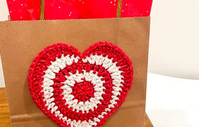valentine-heart-crochet-coasters-free-pattern