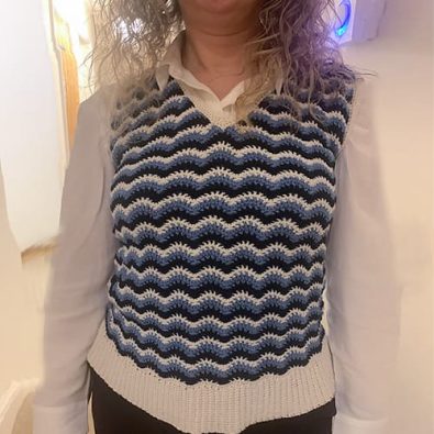 wavy-crochet-ladies-vest-free-pattern