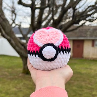 free-pdf-pokeball-crochet-pattern