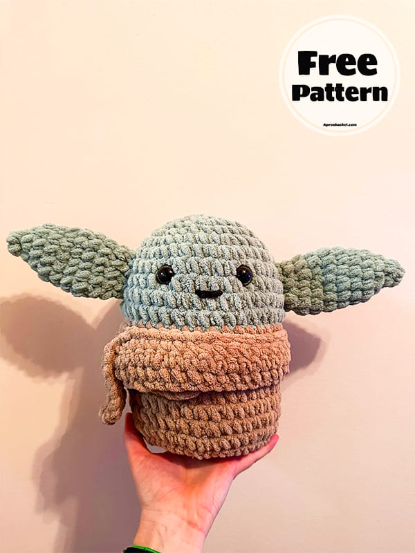 Baby Yoda Crochet Pattern (2)