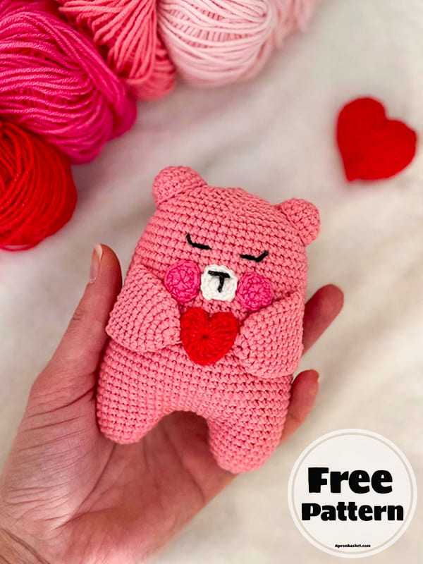 Free Crochet Valentines Teddy Bear Pattern (2)