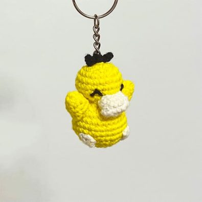 free-psyduck-keychain-crochet-pattern