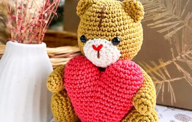 free-valentines-crochet-teddy-bear-pattern