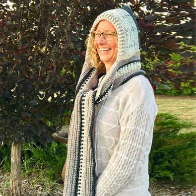 gift-for-mothers-crochet-hooded-scarf-pattern-free-pdf