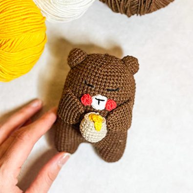 honey-bee-tiny-crochet-bear-amigurumi-free-pdf-pattern