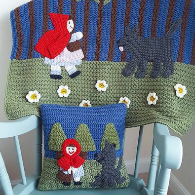 little-red-riding-hood-crochet-pillow-cover-free-pattern