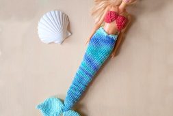 mermaid-barbie-dress-and-bikini-top-crochet-free-pdf-pattern