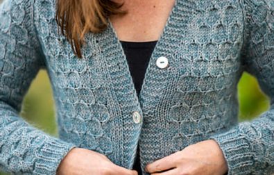 mermaid-cable-knit-v-neck-cardigan-free-pattern