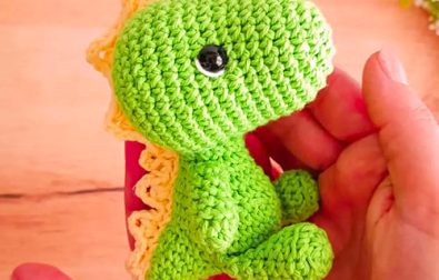 mini-crochet-dino-free-pdf-pattern