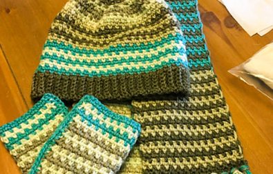 mosaic-moss-stitch-free-crochet-beanie-pattern