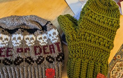 wanderlust-simple-crochet-mitten-pattern-free