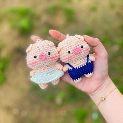 free-crochet-pig-keychain-pdf-pattern
