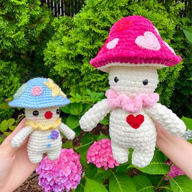 crochet-mushroom-amigurumi-doll-free-pdf-pattern