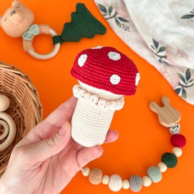 crochet-mushroom-rattle-free-pattern