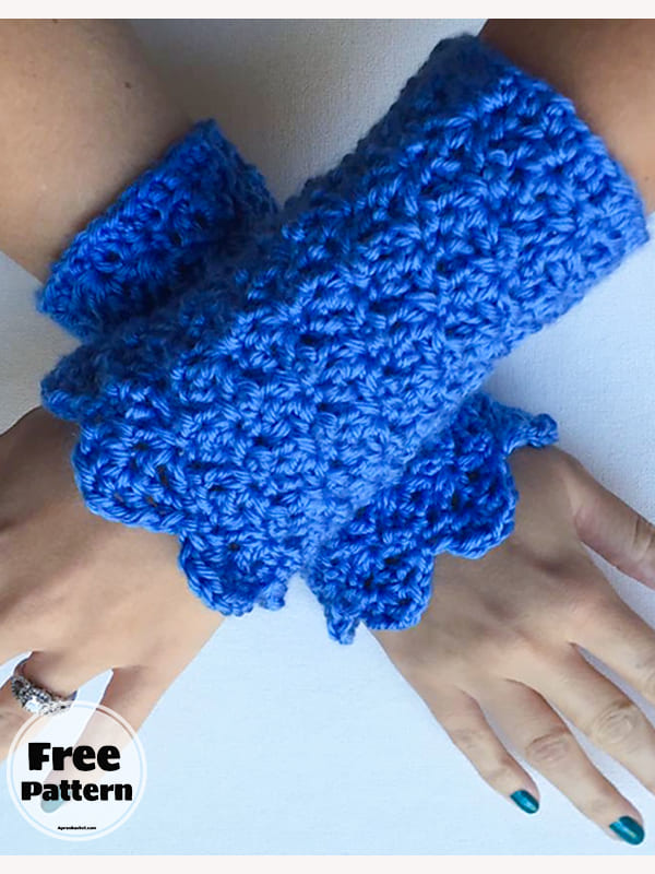 Fantastic Free Pattern For Crochet Fingerless Gloves