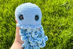 free-amigurumi-jellyfish-crochet-pattern
