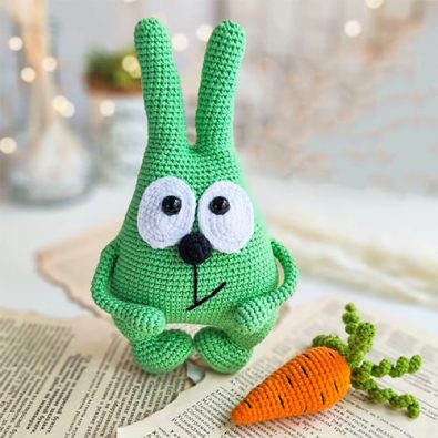 free-crochet-bunny-and-carrot-amigurumi-pdf-pattern