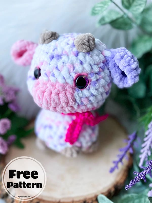 Free Little Amigurumi Cow Crochet Pattern (2)