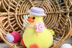 free-easter-crochet-duck-pattern