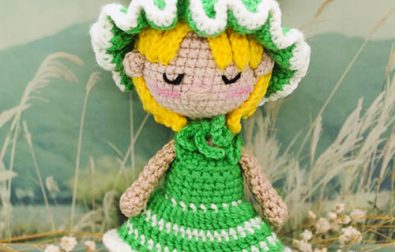 mini-crochet-doll-with-frog-hat-amigurumi-free-pdf-pattern