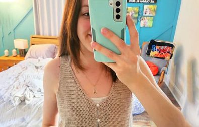 sunshine-free-crochet-vest-pattern-for-ladies