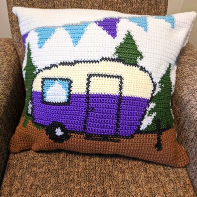 caravan-camper-free-crochet-pillow-cover-pattern
