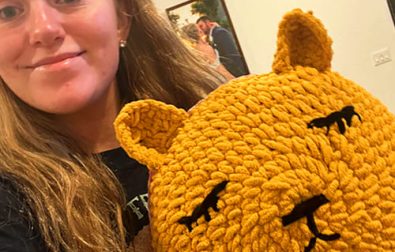 circle-free-crochet-cat-pillow-pattern-pdf