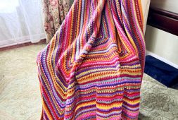 colorful-square-beginner-crochet-christmas-blanket-free-pattern