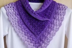 crochet-cowl-with-buttons-free-pattern