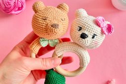 free-crochet-teddy-bear-baby-rattle-pattern