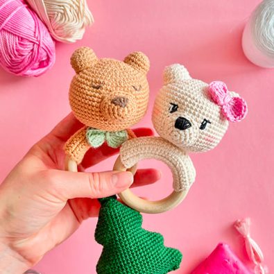 free-crochet-teddy-bear-baby-rattle-pattern