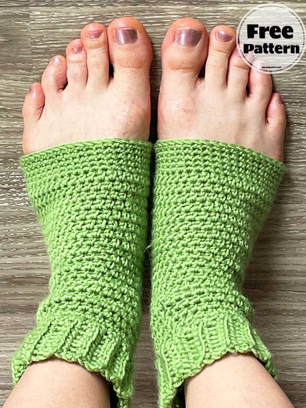 Light Green Crochet Free Yoga Sock Pattern