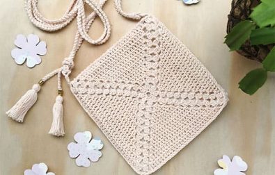 summer-small-crochet-shoulder-bag-free-pattern