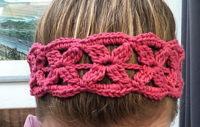 simple-crochet-flower-headband-free-pattern