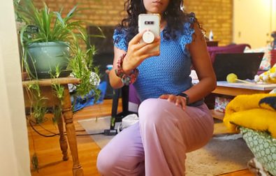 classy-crochet-ruffle-top-pattern-free